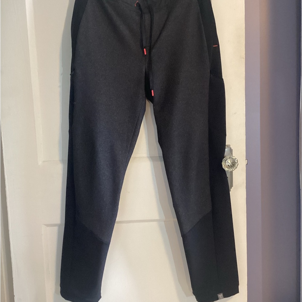 Title Nine Black Joggers Medium